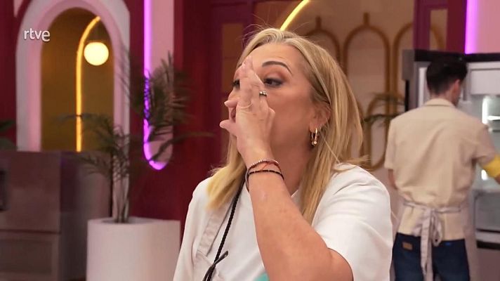 Belén Esteban vacila a Ivana Rodríguez: \"Toma ya, tu primera pedorreta\" - Top Chef: Dulces y Famosos | Ver