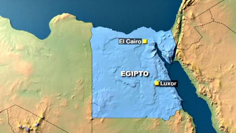 Mueren 19 personas al incendiarse un globo aerostático con turistas en Egipto 