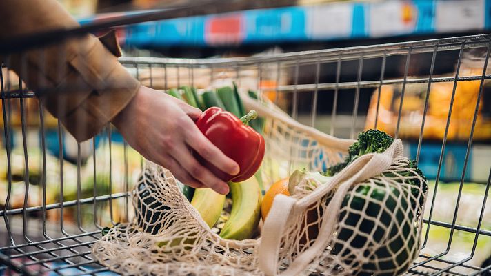 Frutas y verduras: lo más caro de la compra | Ver