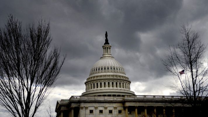 Telediario 1 - Recortes en Estados Unidos