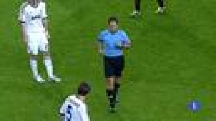 Telediario 1 - Paradas Romero deja el arbitraje por no expulsar a Mourinho