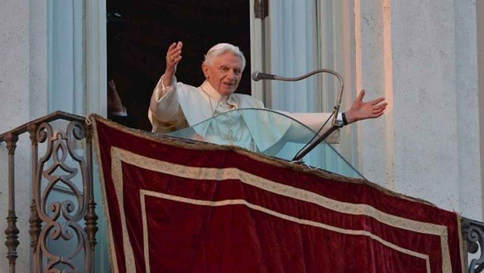 Las mejores imágenes de la despedida de Benedicto XVI