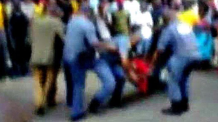 La 2 Noticias - Brutalidad policial en Sudáfrica