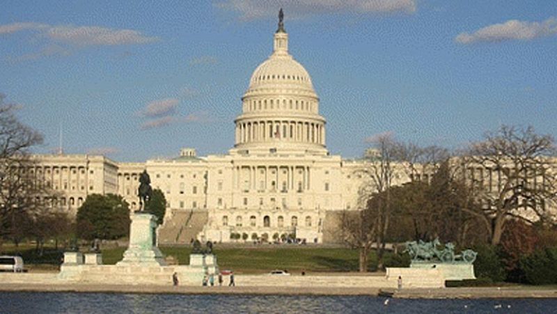 RECORTES EE.UU. REPUBLICANOS Y DEMÓCRATAS