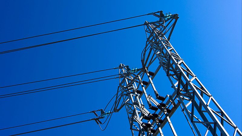 Bruselas propone ayudas a hogares vulnerables y reducir impuestos a la electricidad ante la crisis energética - Informativo 24h | Ver