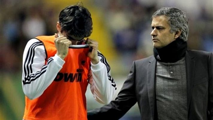 Telediario 1 - Kaká se perfila como titular en el 'clásico'