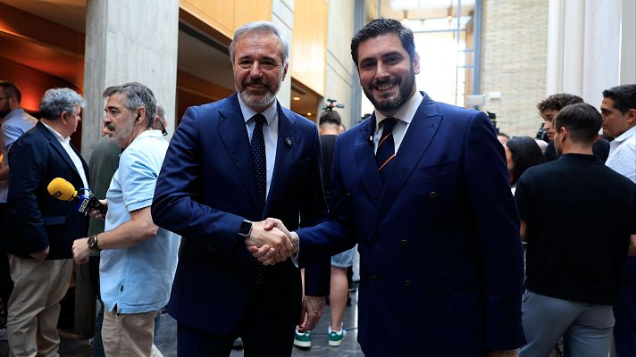 Azcón reivindica su pacto con Vox y Mañueco no se pronuncia sobre la \"prioridad nacional\" | Ver