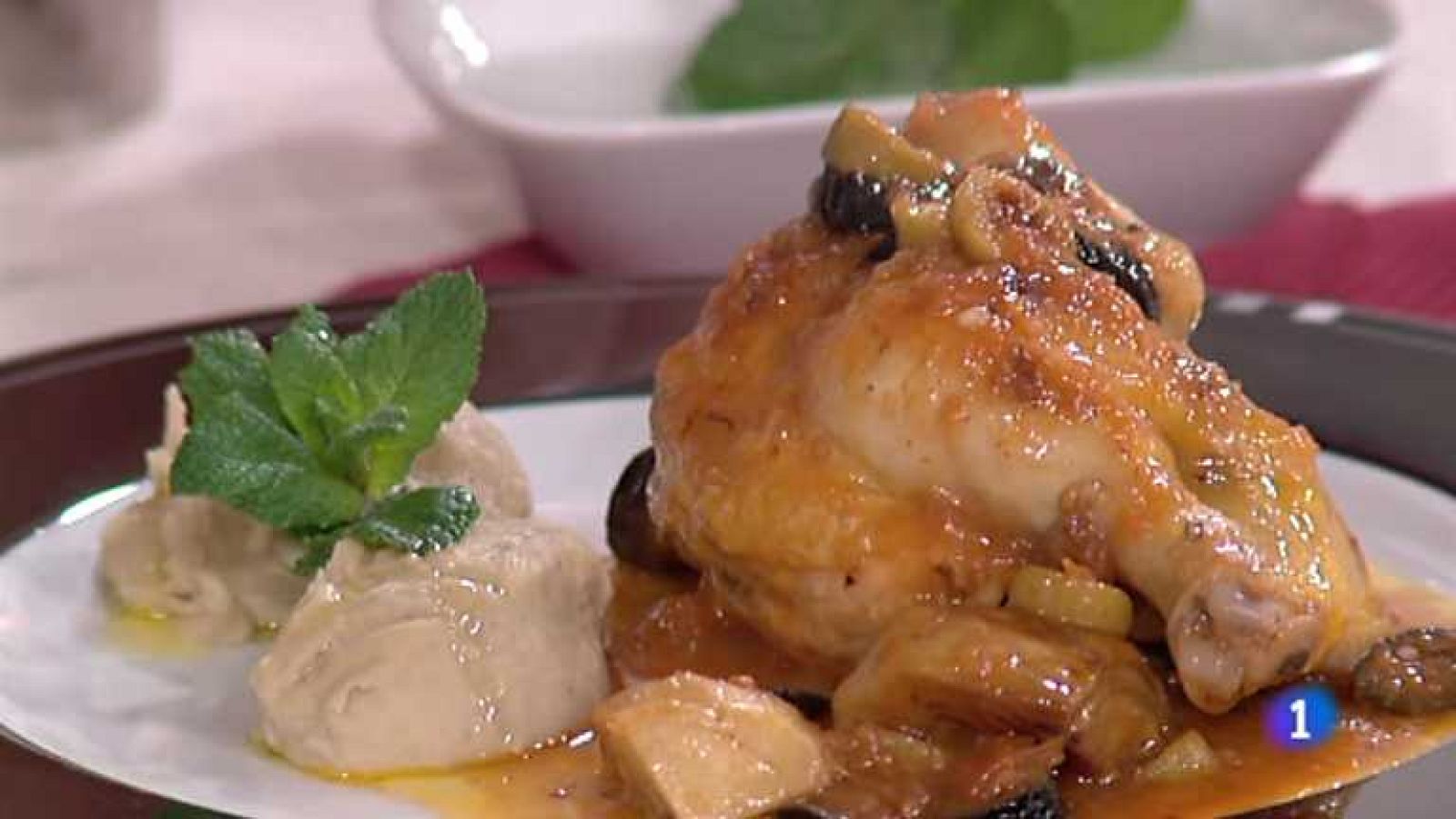 Cocina con Sergio - Pollo tomatero en su salsa - Ver ahora