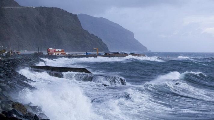 Canarias, en emergencia por viento 