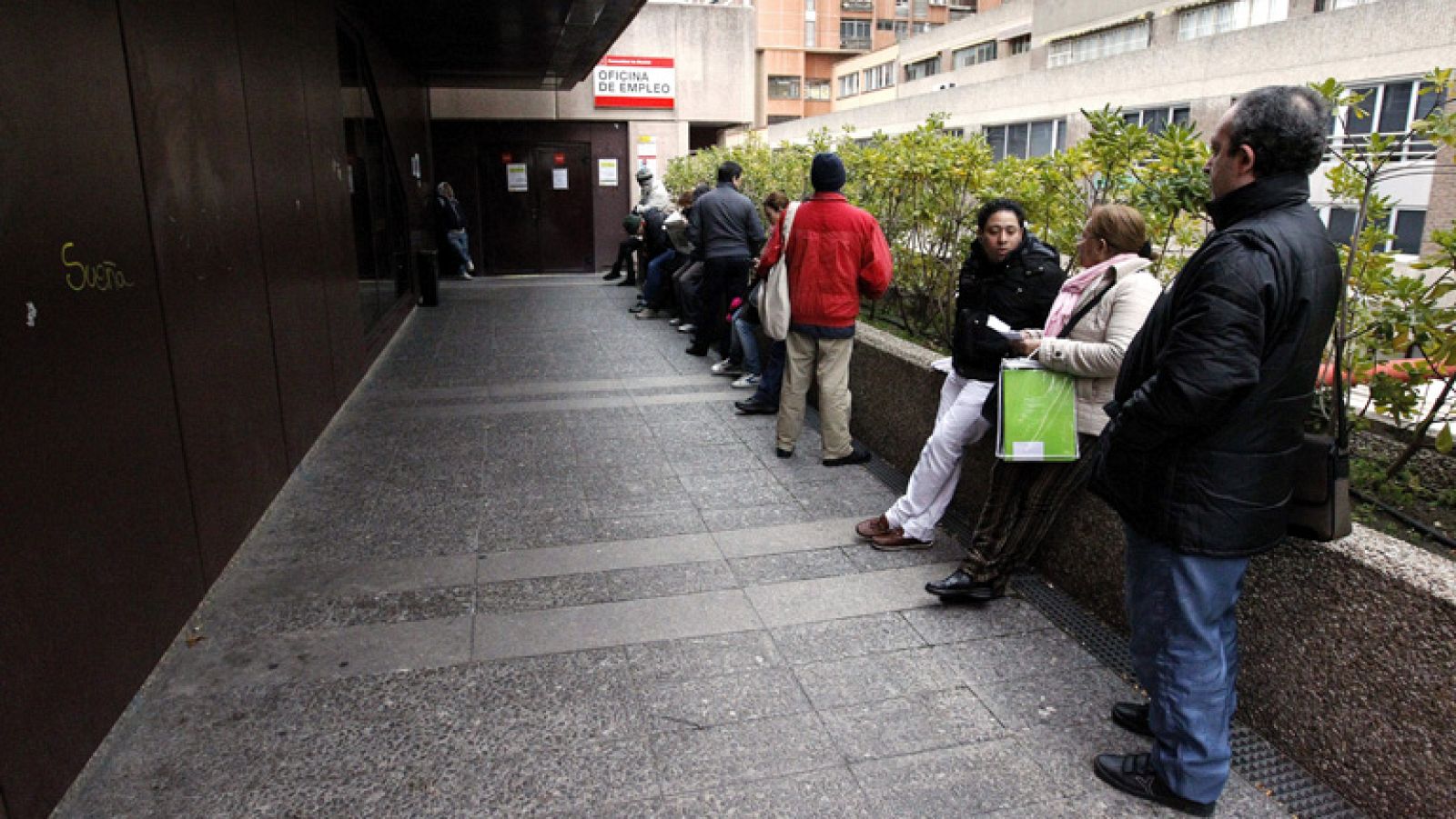 El fin de algunas campañas agrícolas y de las rebajas explica parte de la subida del paro