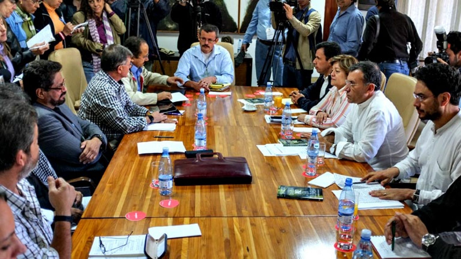 COLOMBIA FARC REUNIÓN CONGRESISTAS