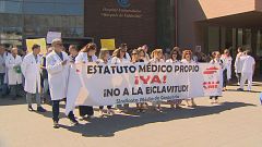 Los médicos cántabros salen a la calle para reclamar un estatuto propio