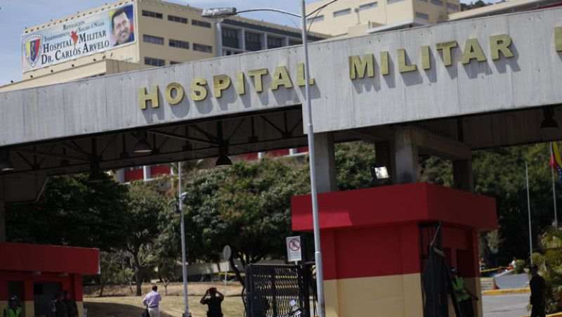 El Gobierno venezolano admite que el estado de Hugo Chávez es "muy delicado"