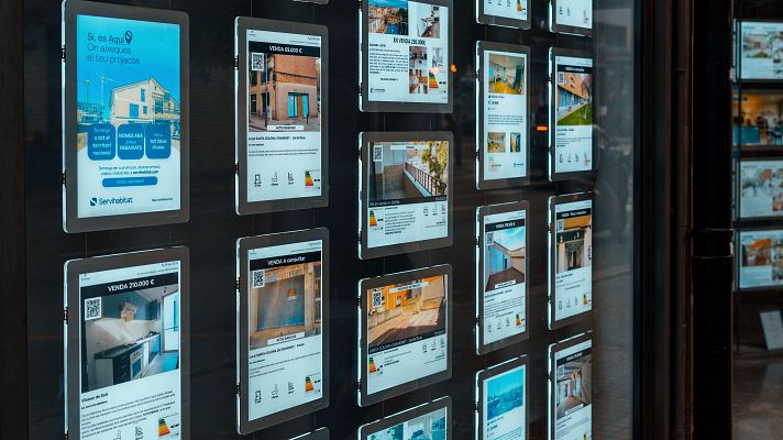 ¿Quién compra la vivienda en España? - Telediario 2 | Ver