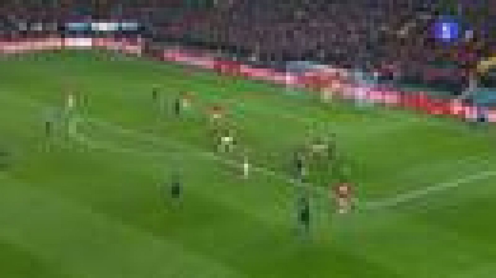 El delantero portugués Cristiano Ronaldo ha marcado el 2-1 ante el Manchester United en el minuto 69 de juego, tras un pase de Higuaín. Cristiano Ronaldo no ha celebrado el tanto marcado al que es el club en el que creció futbolísticamente.