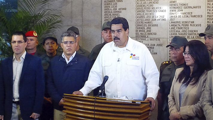 Maduro anuncia la muerte de Chávez