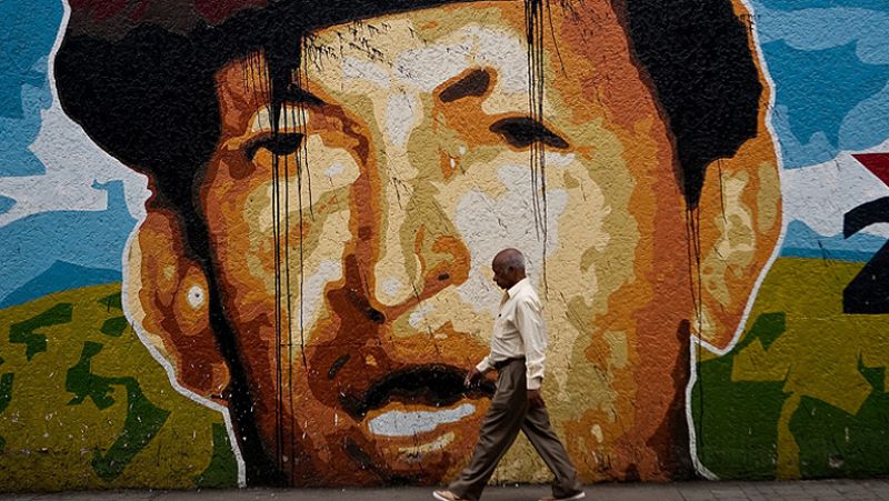 Hugo Chávez, de golpista a presidente de Venezuela - La noche en 24h | Ver