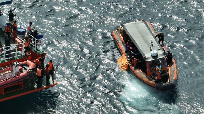 Condenan a 3,5 años de cárcel al capitán del barco hundido con una familia española - La tarde en 24h | Ver vídeo
