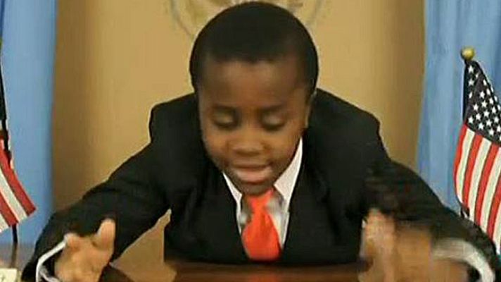 La 2 Noticias - Niño de cristal triunfa en la red