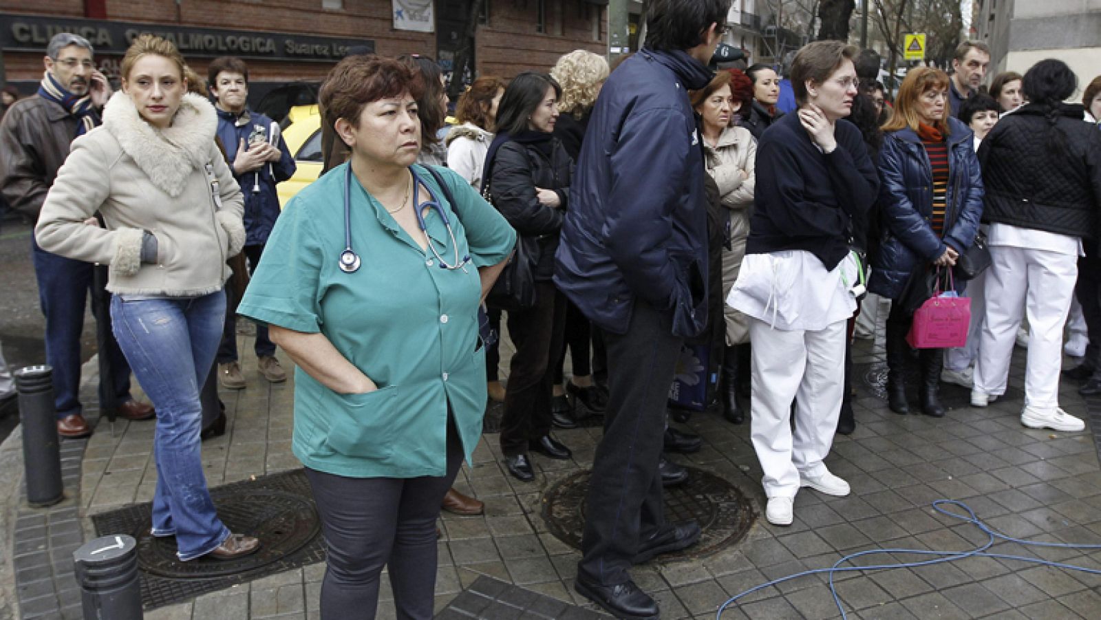 Un incendio desaloja parte de La Milagrosa, donde se encuentra ingresado el rey | Ver