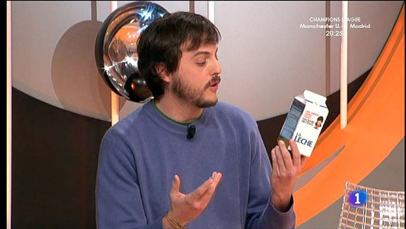 Tenemos que hablar - Raül Calàbria creó su Currículum en un tetrabrick y facturó a siete clientes diferentes