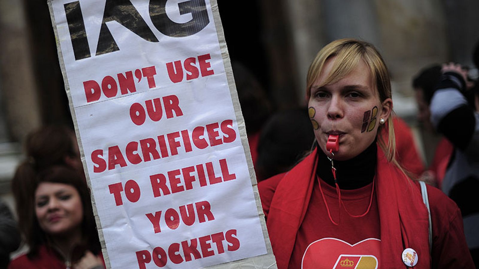 El mediador en el conflicto de Iberia propone la salida de 3.141 trabajadores de la empresa | Ver