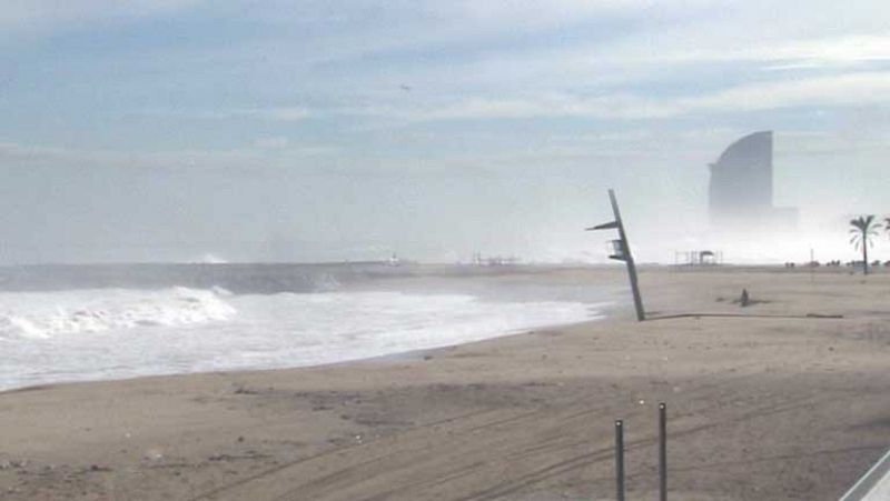 Fuertes lluvias y viento en el suroeste, Galicia y Baleares