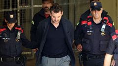 La jueza cuestiona que Isak Andic y su hijo mantuvieran una buena relación