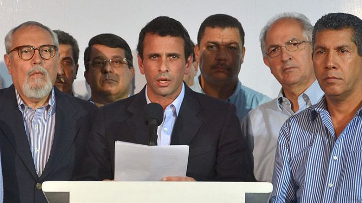 Capriles al frente de la oposición