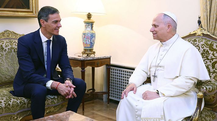 Sánchez se reúne con el papa, con el que comparte \"el valor de las migraciones\" y le regala un olivo, símbolo de paz - Diario 24 | Ver