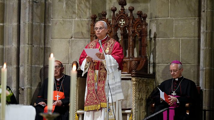 El papa habla en catalán y en castellano en sus primeras palabras en Barcelona - Telediario 1 | Ver