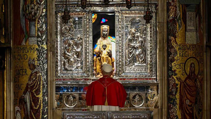 El papa lanza mensajes por la unidad y contra las palabras hirientes en su visita a Montserrat - Telediario 1 | Ver