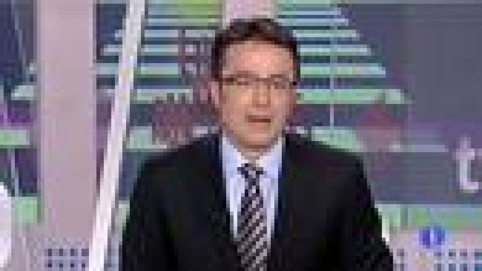 Pedro Almodóvar aparece por sorpresa en el preestreno de 'Los amantes pasajeros' | Ver