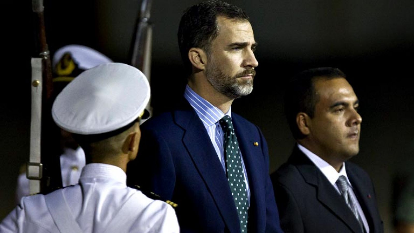 El príncipe Felipe llega a Caracas para asistir al funeral de Hugo Chávez