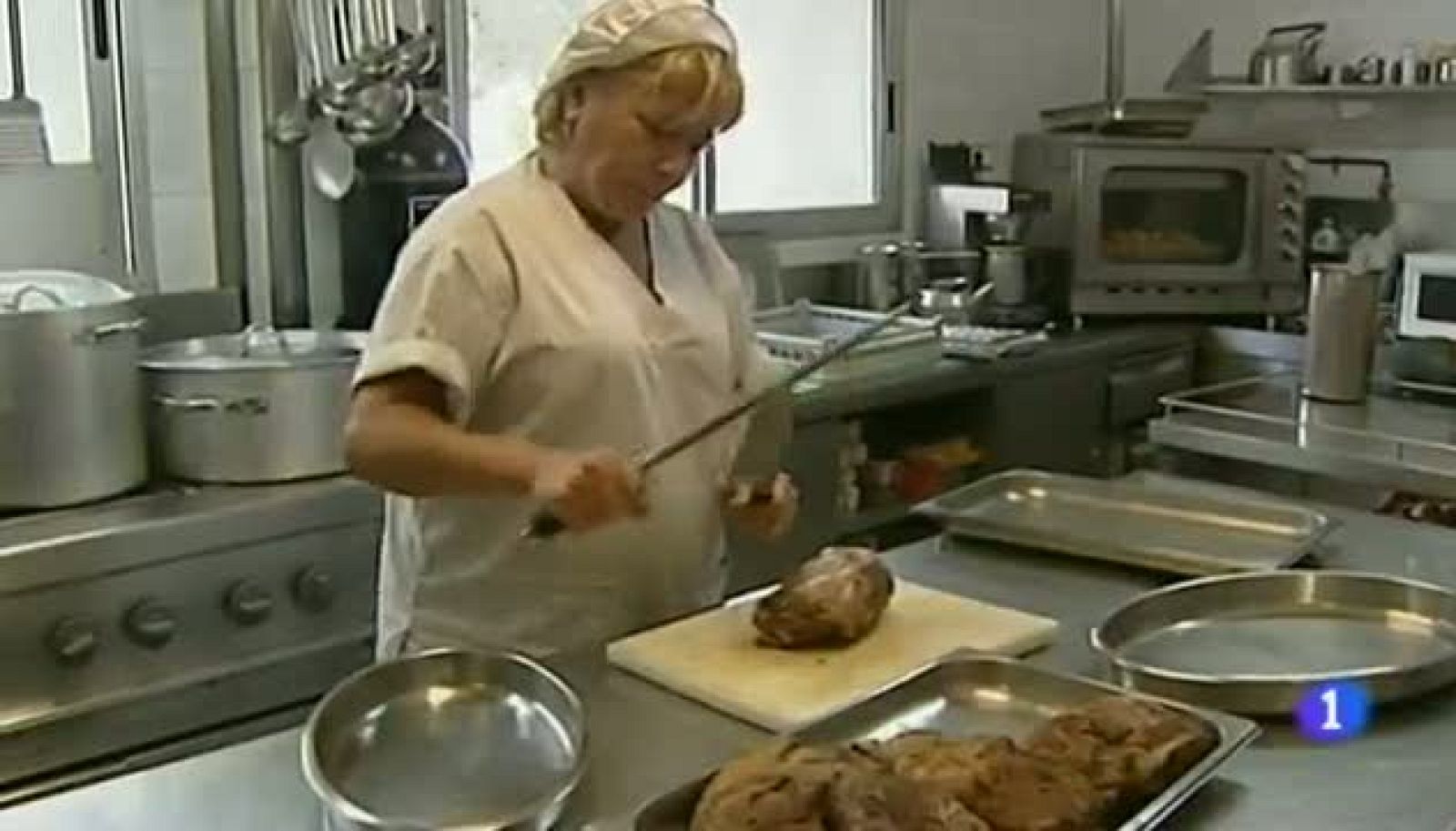 En Aragón hay 62.000  mujeres en paro, más que hombres, y la brecha salarial es del 22%.  Hoy es el Día de la Mujer.Las ayudas a las minas se acaban en 2018. Sólo seguirán las que aguanten sin subvenciones, las aragonesas están bien situadas.El compositor aragonés Antón García Abril será homenajeado en su 80 cumpleaños por su orquesta, con la obra ¿Mar de las Calmas¿.