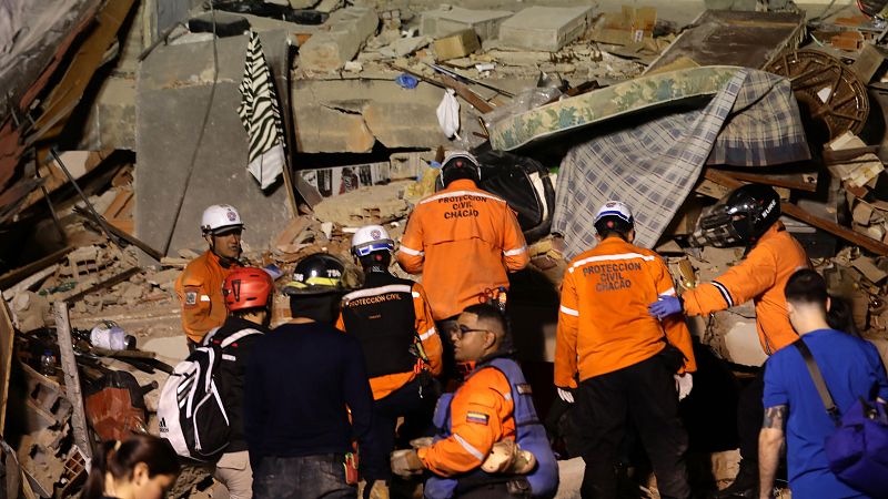 Dos fuertes terremotos de 7,2 y 7,5 grados sacuden Venezuela | Ver