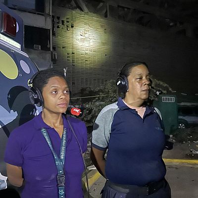 Paramédicas en La Guaira: \"Las imágenes son abrumadoras\" - Las mañanas de RNE | Ver