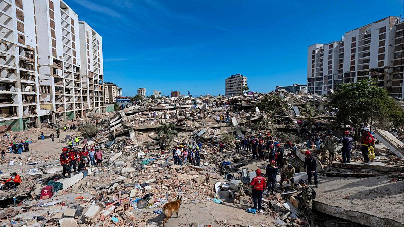 Continúan a contrarreloj los rescates entre los escombros en Venezuela - El mundo en 24 horas | Ver