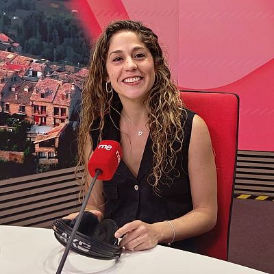 \"La política se puede hacer desde muchos frentes\" - Las mañanas de RNE | Ver