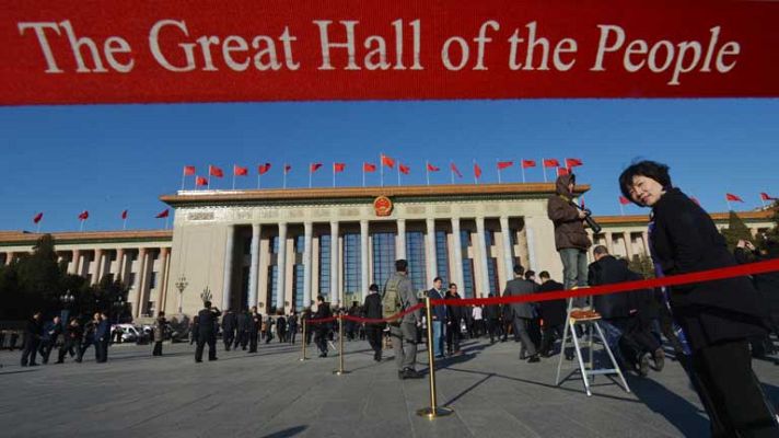 Telediario 1 - China suprime dos ministerios