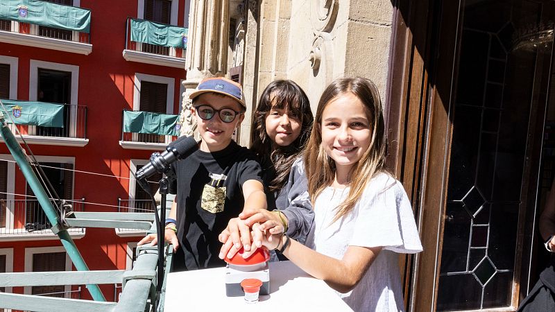 Primer chupinazo infantil de la historia de San Fermín - Informativo 24h | Ver
