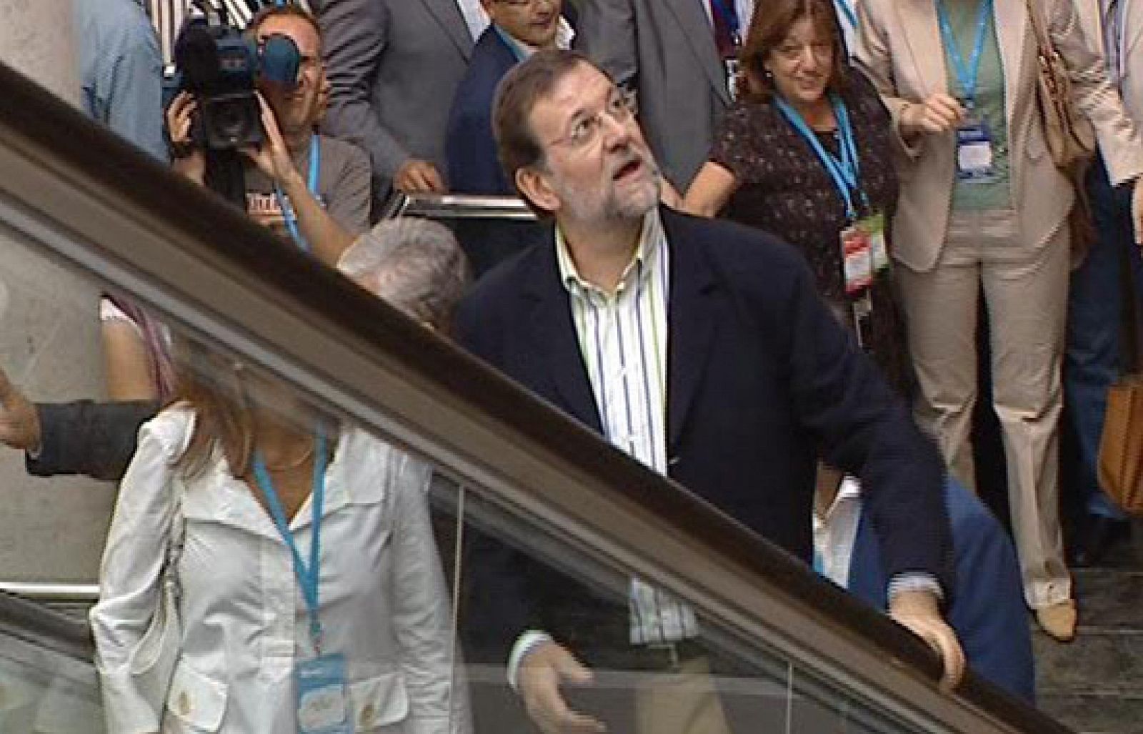 El presidente del PP, Mariano Rajoy, visita el lugar donde se va a celebrar el XVI  Congreso del PP