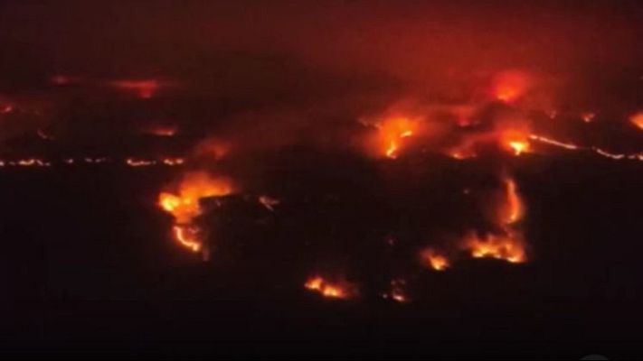 El incendio de Orés quema 12.000 hectáreas en Aragón | Ver