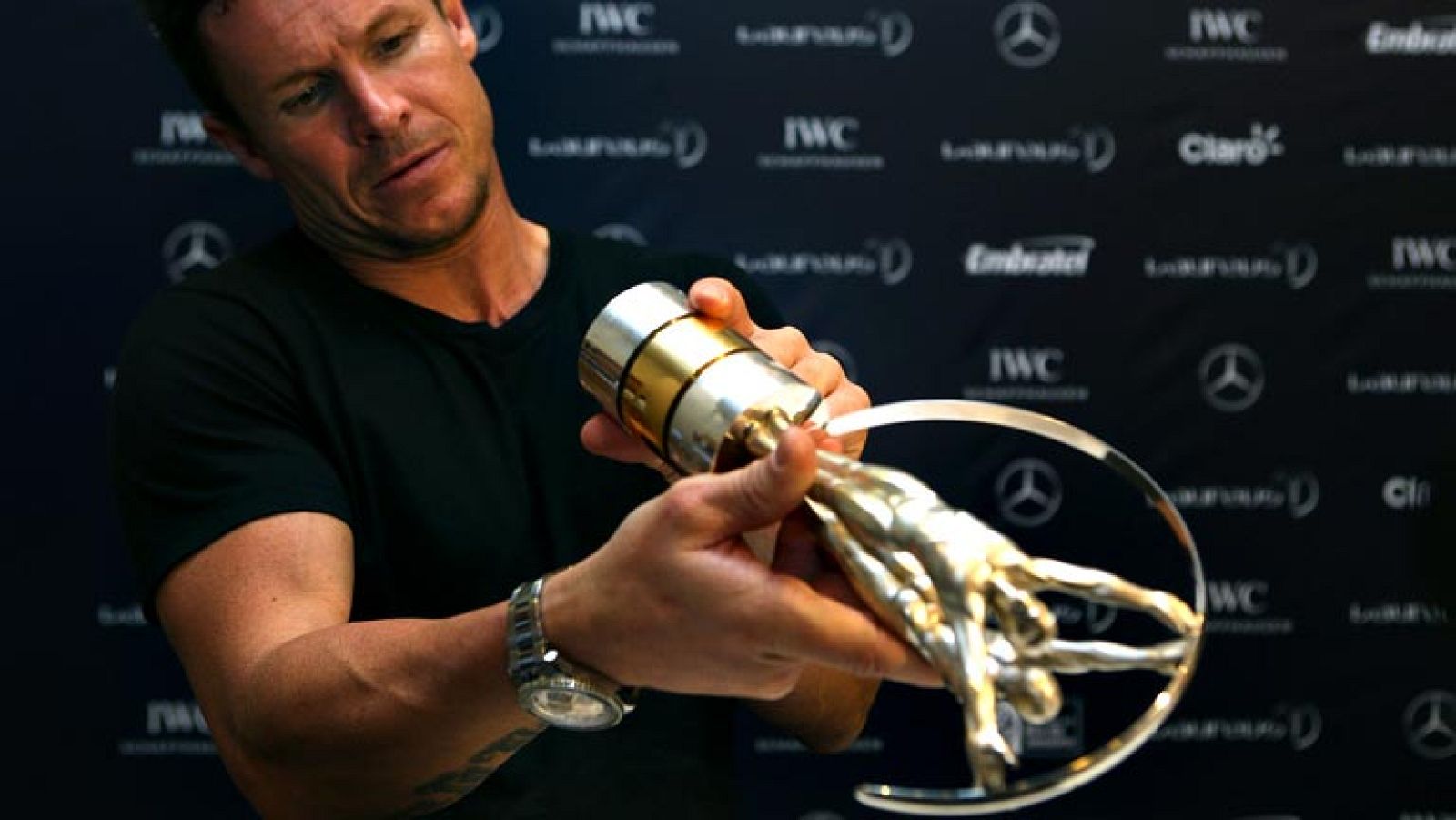 El seleccionador nacional Vicente del Bosque ha sido presentado  como embajador de la Fundación Laureus en la rueda de prensa previa a  la gala de entrega de estos galardones, que se celebrará este lunes  en el Teatro Municipal de Río de Janeiro (Bra