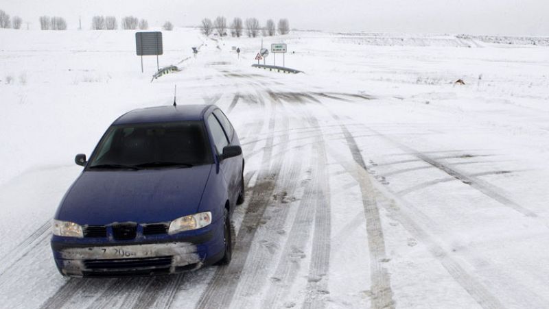 Nevadas, vientos fuertes y lluvias en el norte y en el este 