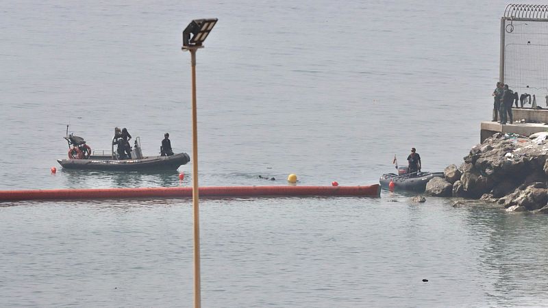 El Gobierno coloca boyas en Ceuta para facilitar la aplicación de los rechazos en frontera