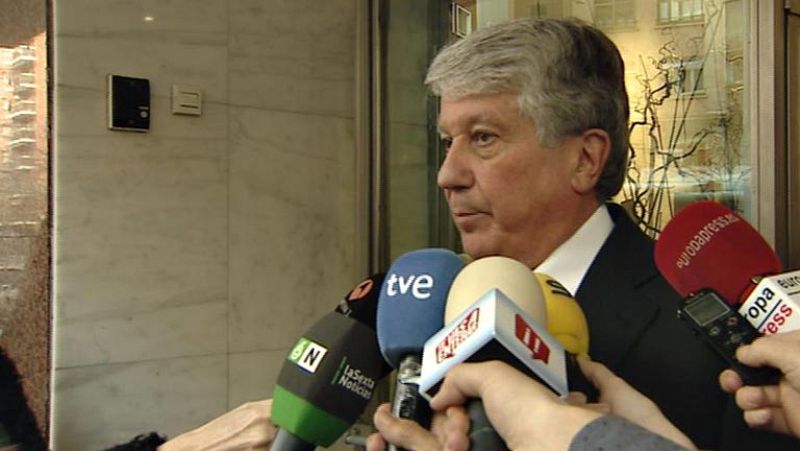 El vicepresidente de la CEOE, Arturo Fernández, asegura que no dimitirá pese a ser acusado de pagos irregulares en sus empresas