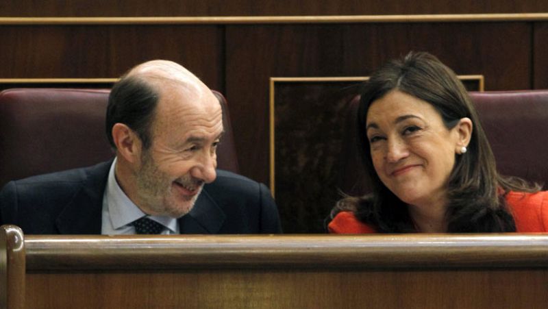 Los periodistas preguntan al PSOE sobre Óscar López y José Blanco