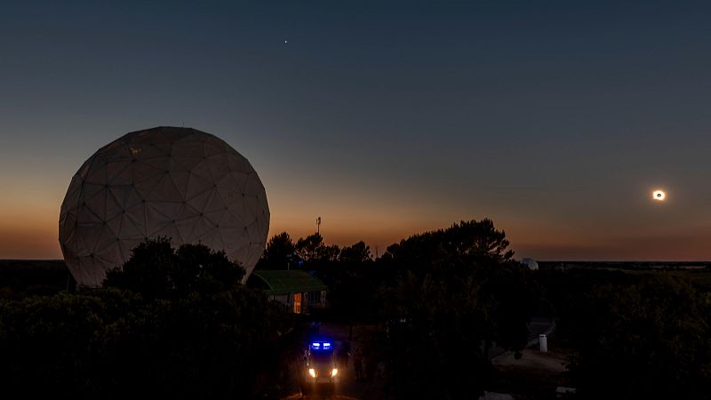 Vista general del Observatorio de Yebes durante el seguimiento oficial del eclipse