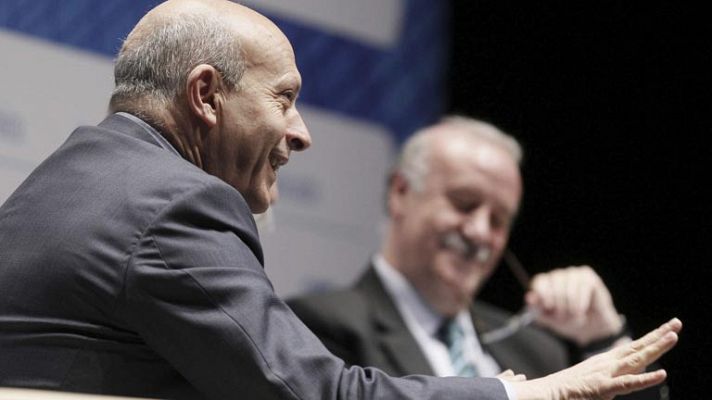 Telediario 1 - 'Pique' entre Wert y Del Bosque a cuenta del Madrid